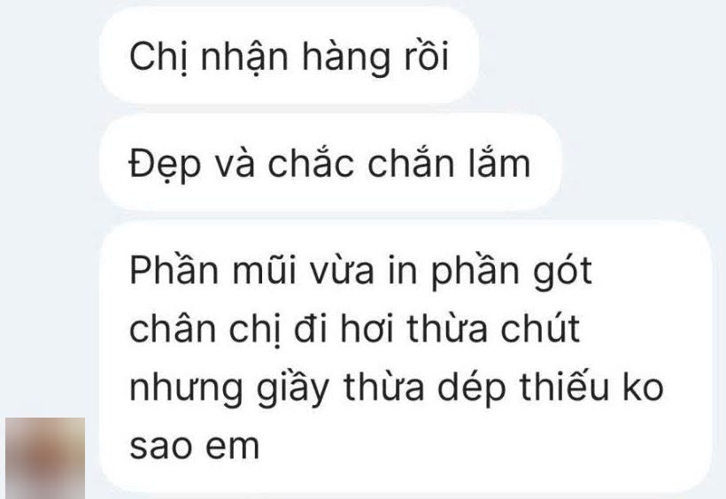 Phản hồi thật của khách DAVITH: Chị nhận hàng rồi. Đẹp và chắc chắn lắm. Phần mũi vừa in phần gót chân chị đi hơi thừa chút nhưng giầy thừa dép thiếu ko sao em